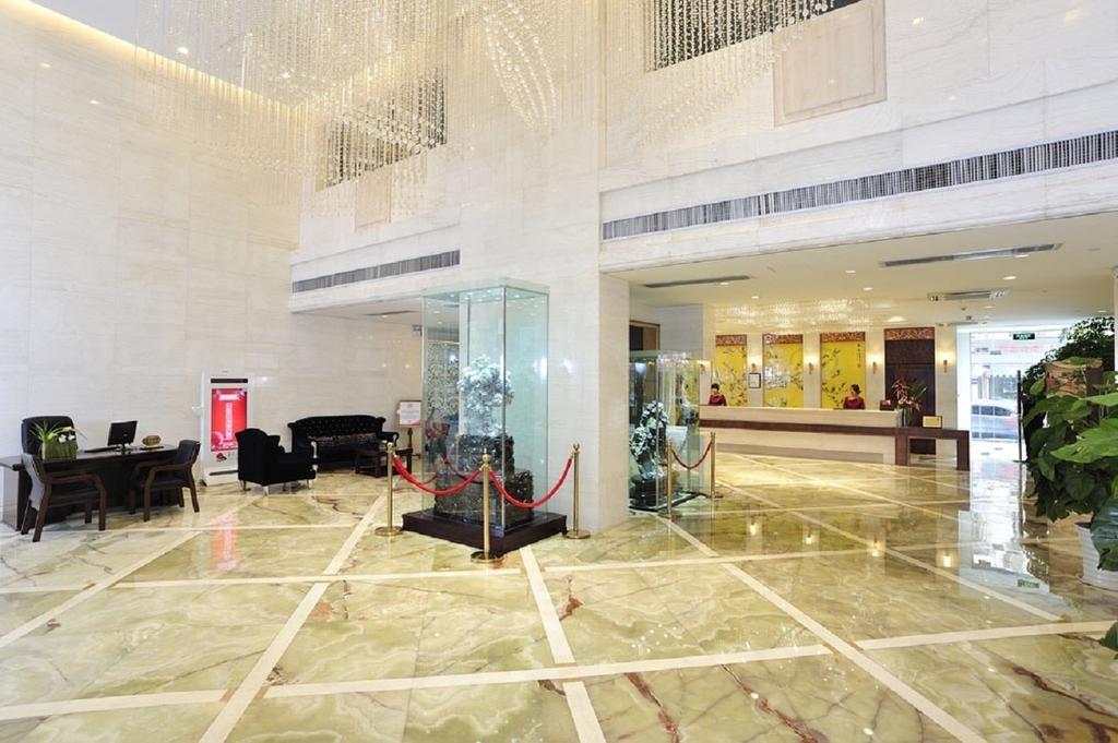 Zhaorui International Hotel Wuhan Extérieur photo
