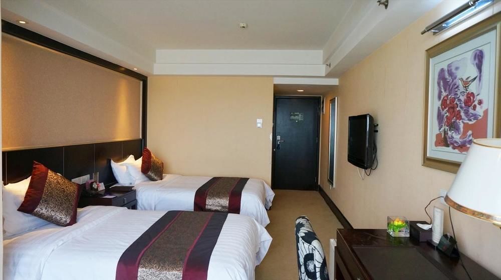 Zhaorui International Hotel Wuhan Extérieur photo