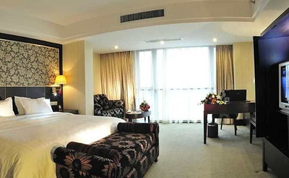 Zhaorui International Hotel Wuhan Extérieur photo
